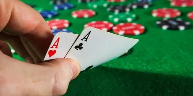Cách Chơi Xì Dách Online Cơ Bản Và Nâng Cao Mới Cập Nhật 4 Cặp Át là bộ kết hợp mạnh nhất trong game Xì Dách