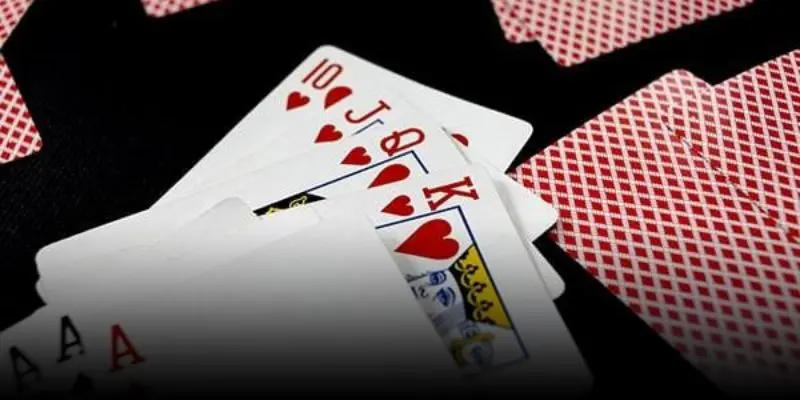 Bài Phỏm Online - Đắm Chìm Trong Đỉnh Cao Thế Giới Bài 2 Cơ hội trải nghiệm rất nhiều phiên bản phỏm đa dạng